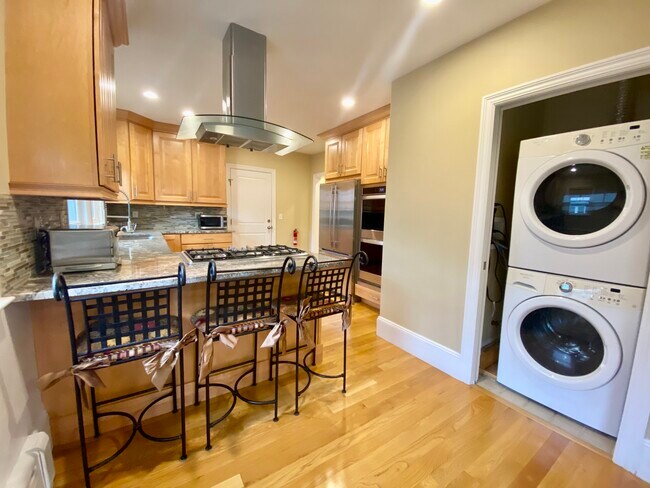 Foto del edificio - 57 Lawton St