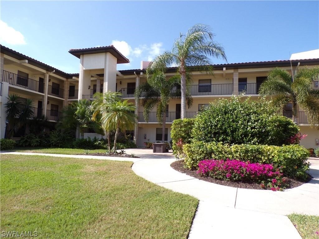 Foto principal - 12661 Kelly Sands Way