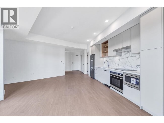 Photo du bâtiment - 422 E 3rd St