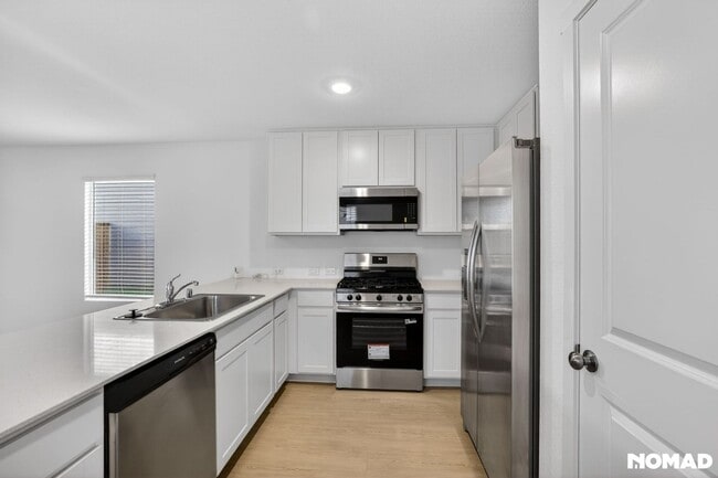 Building Photo - 12153 Steeplechase Dr