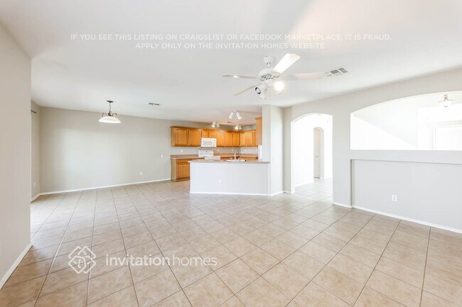Foto del edificio - 3128 N 130th Ln