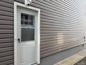 Building Photo - 113-17 209th St