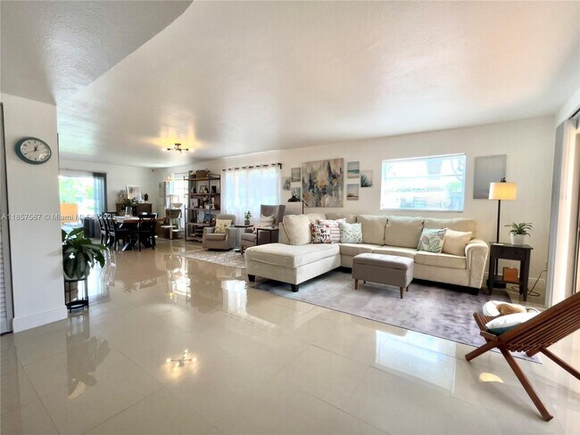 Foto del edificio - 13781 SW 84th St