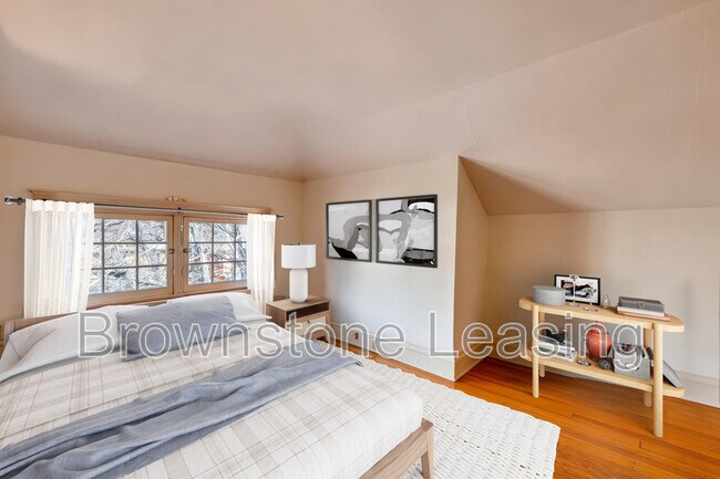 Foto del edificio - 1035 N Marion St