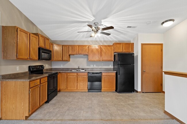 Building Photo - West Ridge Luxury Apartments