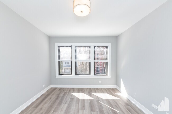Foto del edificio - 3943 N Janssen Ave
