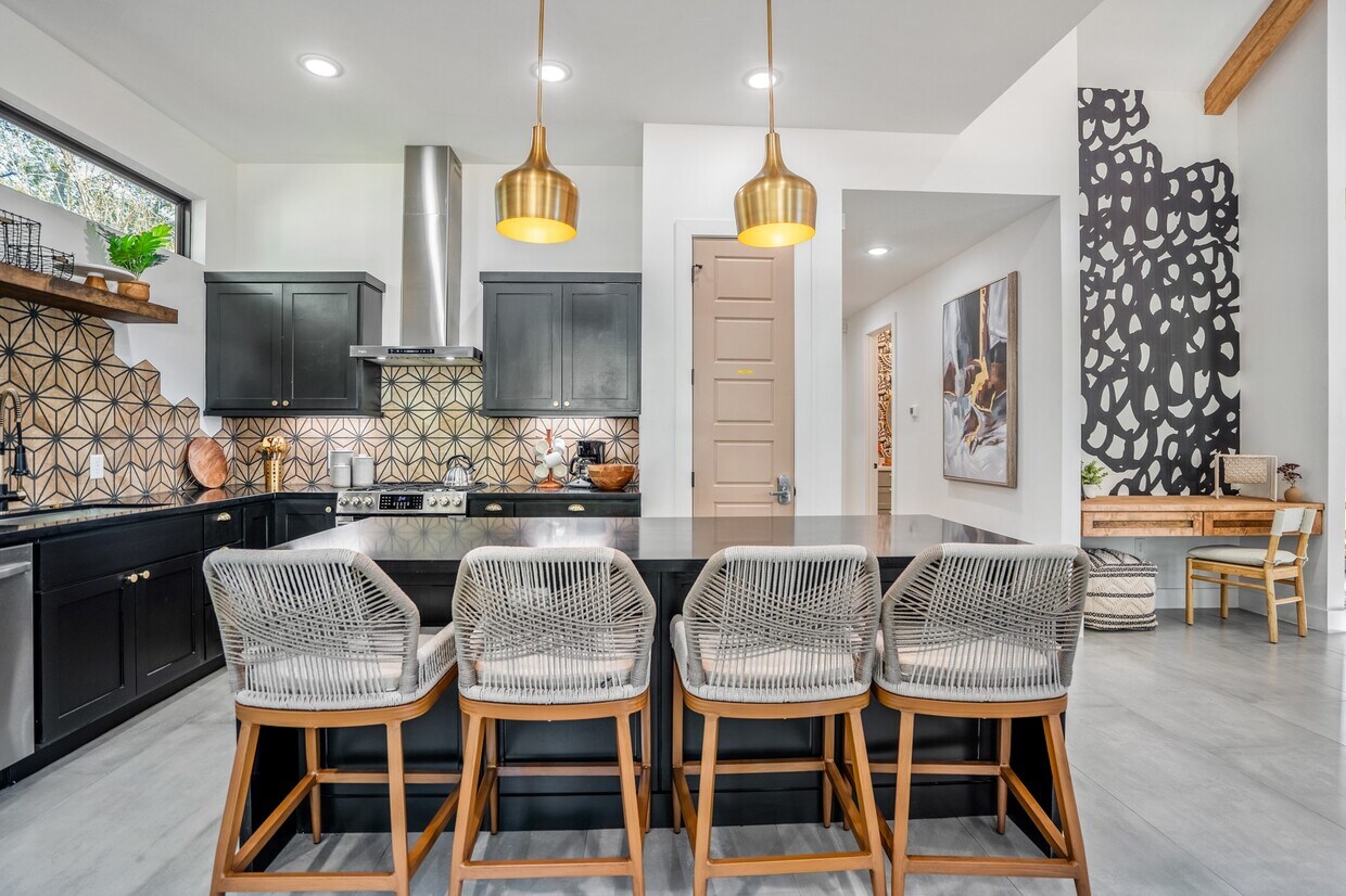 Foto del edificio - 207 Lockwood Dr