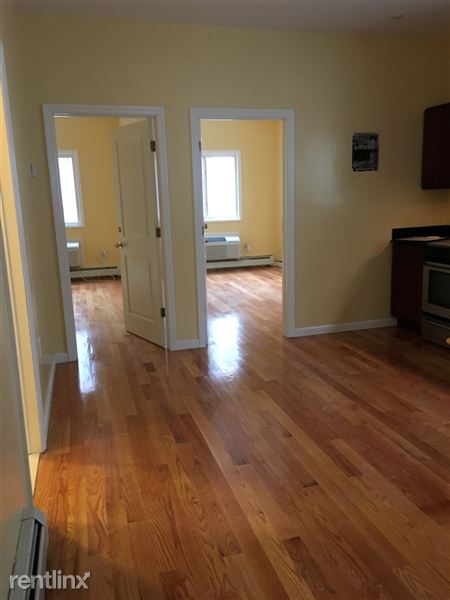 Primary Photo - 355 Linwood St