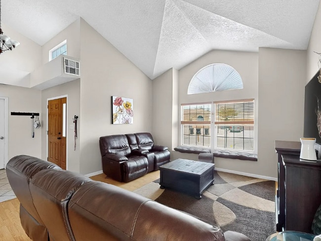 Building Photo - 105 Prestige Way NE