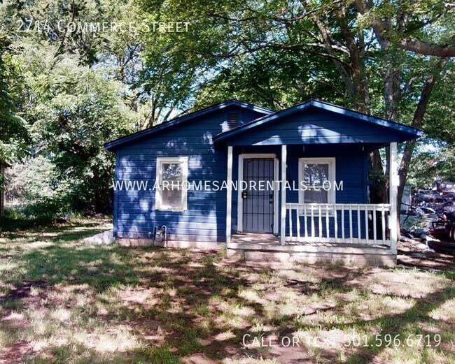 Foto del edificio - 2714 Commerce St l $695 l 2 beds, 1 bath