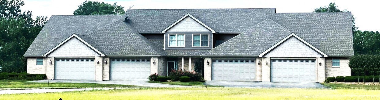 Foto principal - 8633 Covington Place