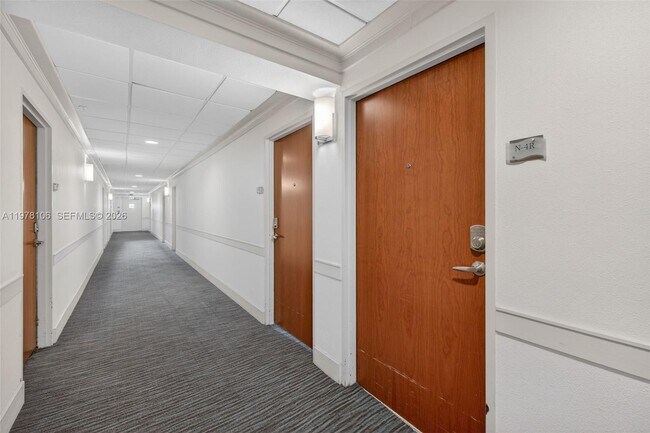 Building Photo - 3801 S Ocean Dr