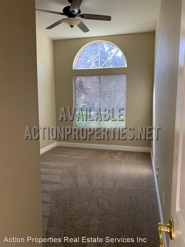 Building Photo - 3 br, 2 bath House - 1652 Palatia Drive