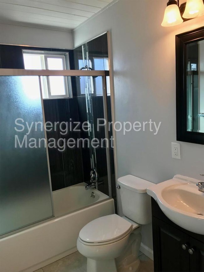 Foto del edificio - 27 Carnegie Dr