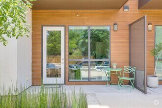 Building Photo - 207 W Johanna St