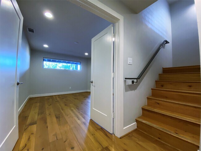Foto del edificio - 4116 McDuffie St