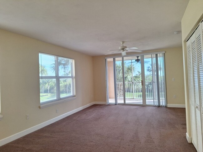Foto del edificio - 3BR 3BA Bouchelle Island Condo!