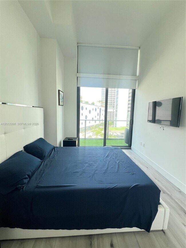 Foto del edificio - 501 NE 31st St