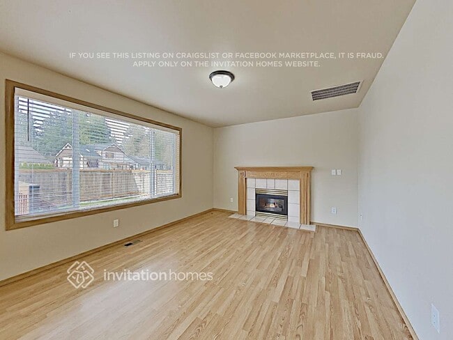 Building Photo - 16928 123rd Ave E