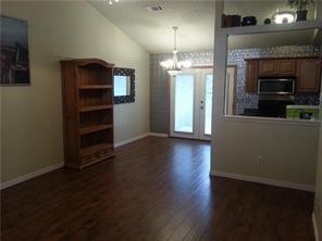 Building Photo - 1015 E Yager Ln