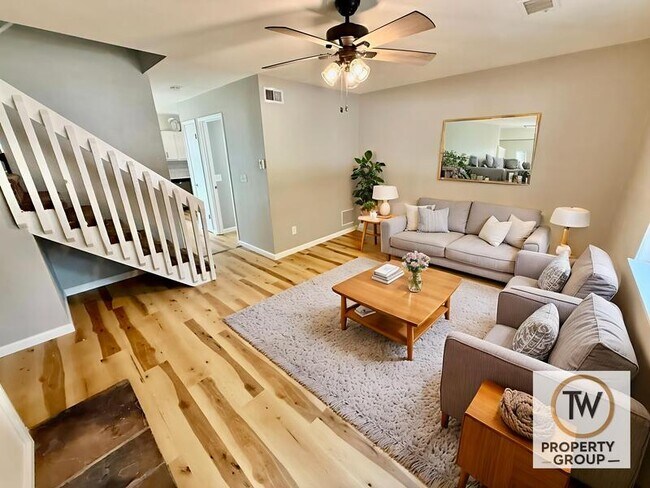 Foto del edificio - 830 White Oak Dr