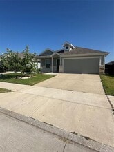 Building Photo - 202 Lemongrass Dr