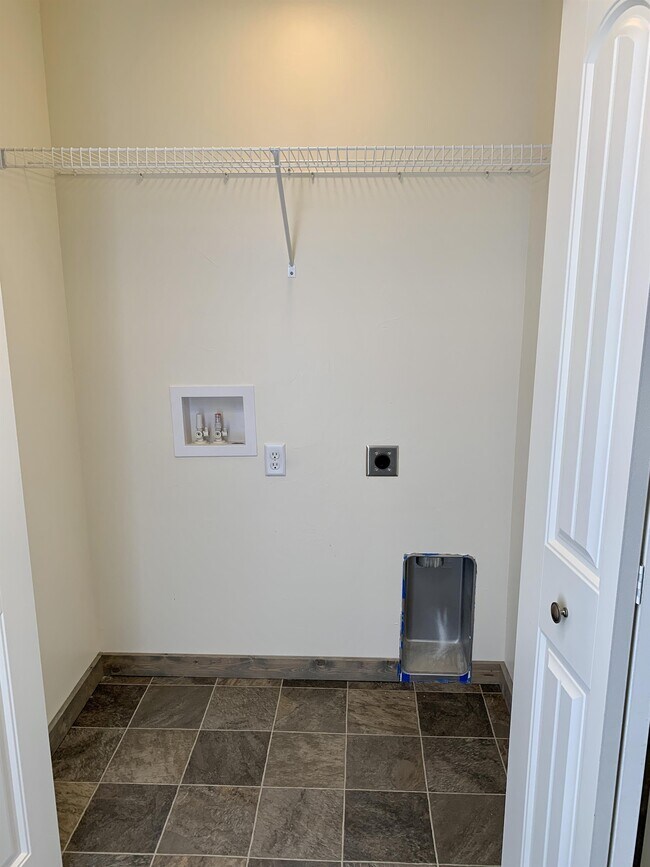 831 Gibbon St Unit 1, Helena, MT 59601 Room for Rent in Helena, MT