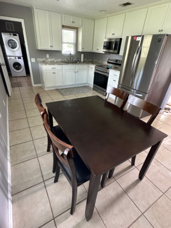 Foto del edificio - 9033 Old Plank Rd