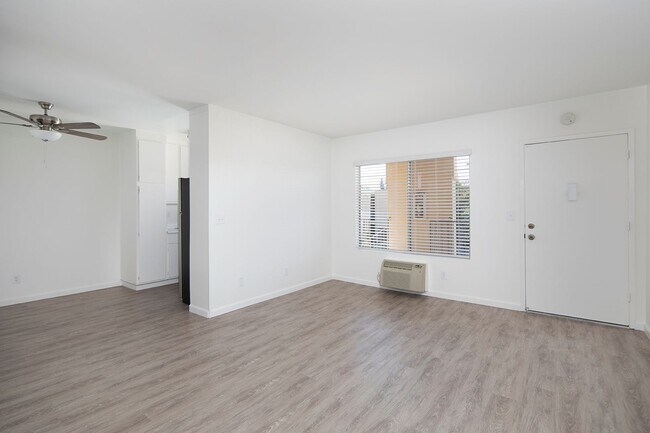 Foto del interior - Four Winds Apartments