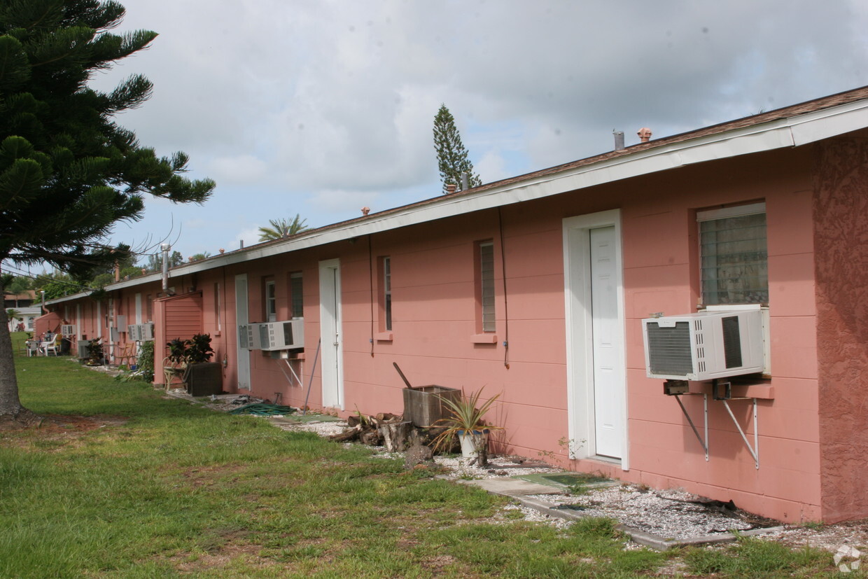 Building Photo - Brandt Bay