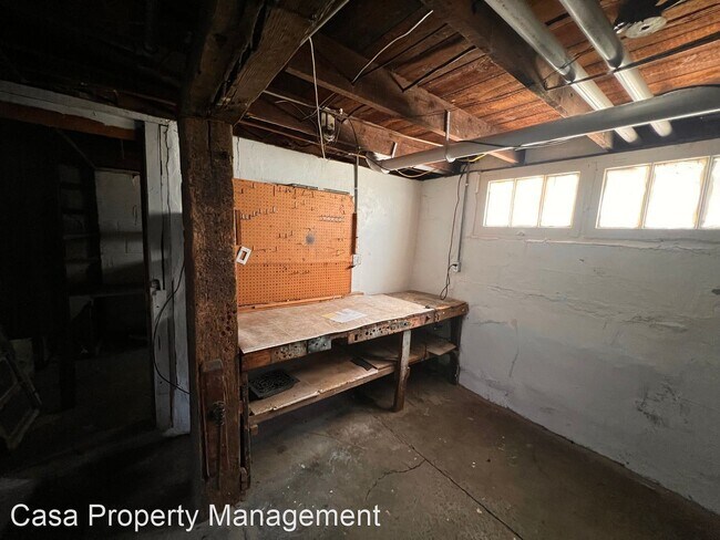 Foto del edificio - 5 br, 3 bath House - 3240 Potter street