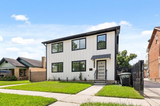 Foto del edificio - 1430 Scharpe St