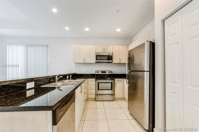 Foto del edificio - 850 SW 14th Ave
