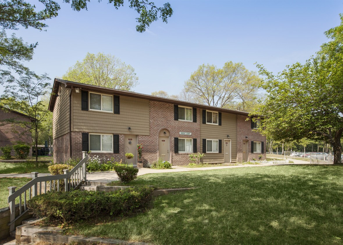 Oakview Apartments Coram, NY