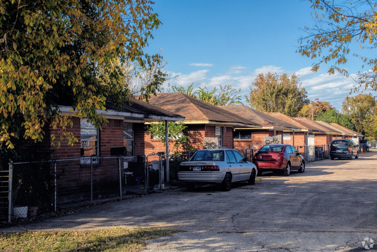 Foto del edificio - 2116 Pannell St