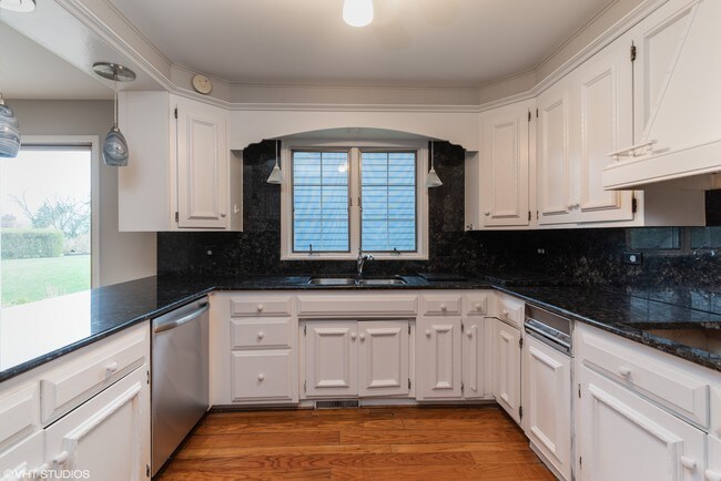 Building Photo - 536 Kirkwood Cove