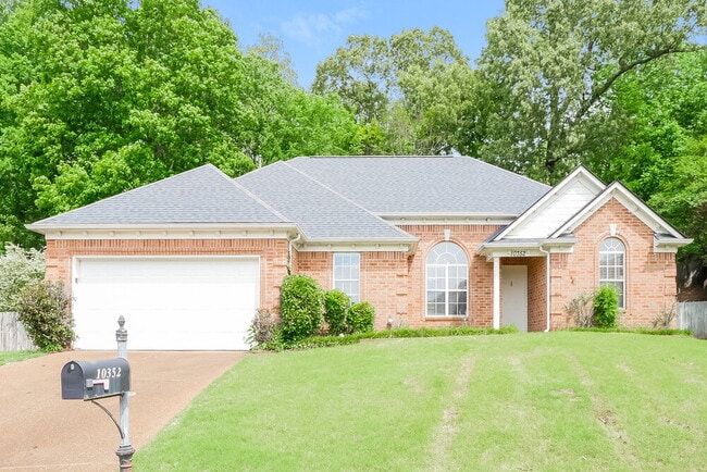 Building Photo - 10352 Walden Pine Cove