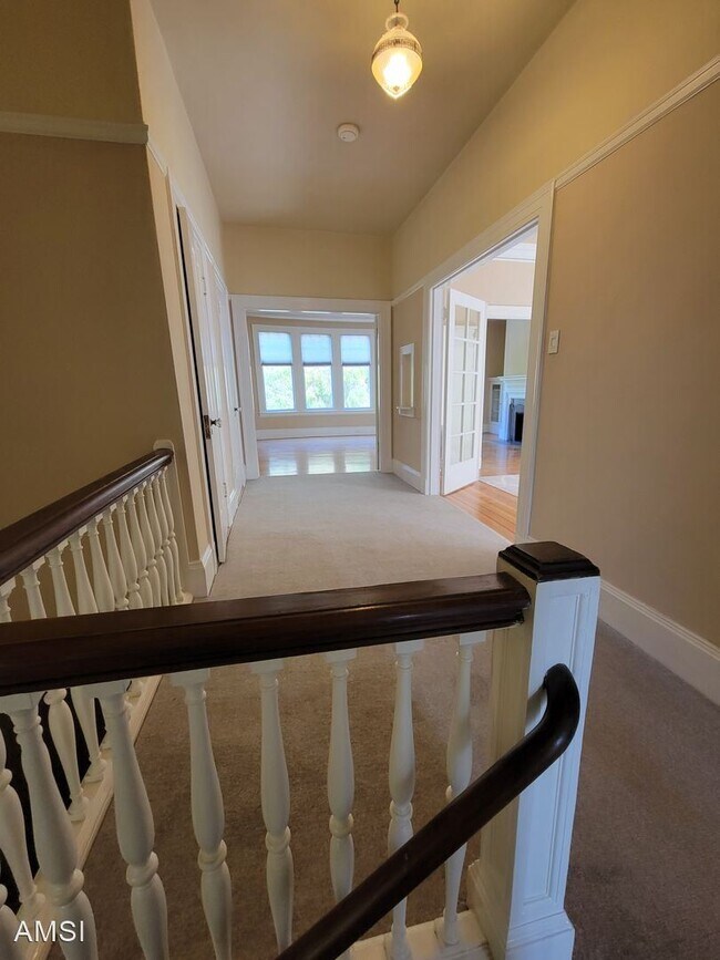 Foto del edificio - 2 br, 1 bath House - 475 14th Ave