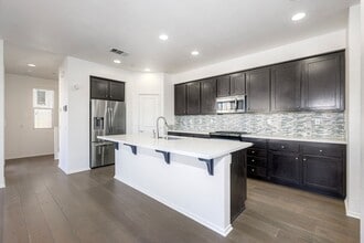 Building Photo - 5424 Santa Sofia