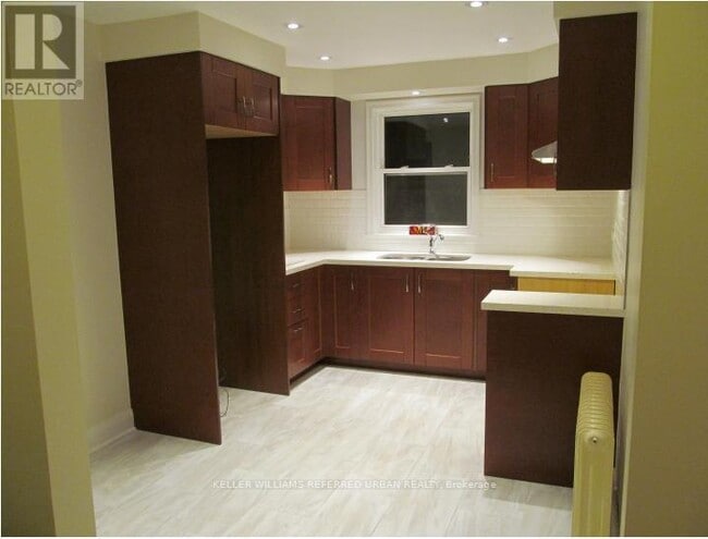 Photo du bâtiment - 90 Portland St