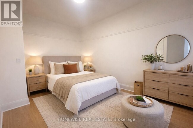 Photo du bâtiment - 1542 King St W