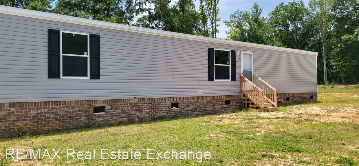 3 br, 2 bath House 298 Eldorado Road House Rental in Fairmont, NC
