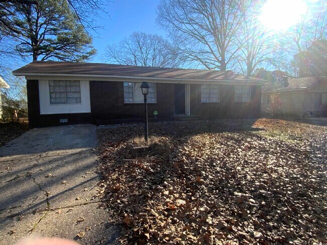 Building Photo - 1505 Glenda Dr