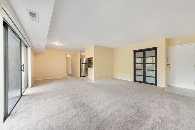 Building Photo - 7857 Enola St