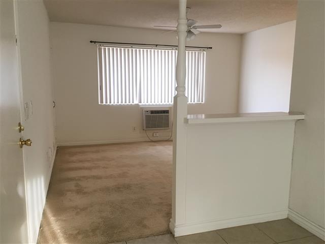 Foto del edificio - Great Upstairs 2BD/1BA Condo, Community Po...