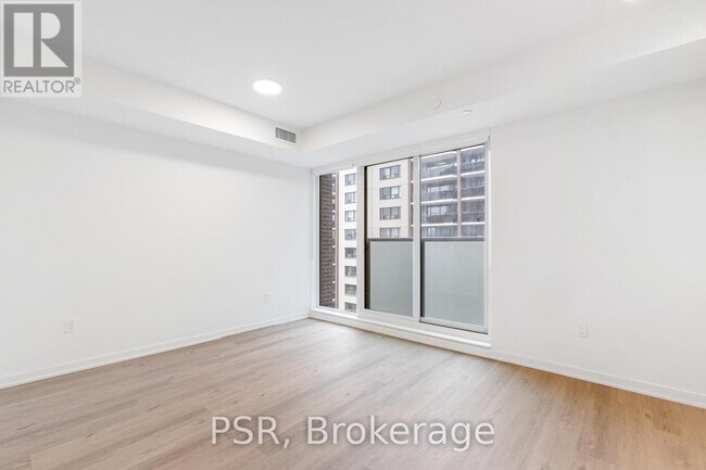 Building Photo - 4365 Bloor St W