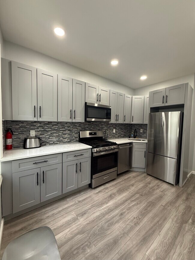 Foto del edificio - 321 Park Ave