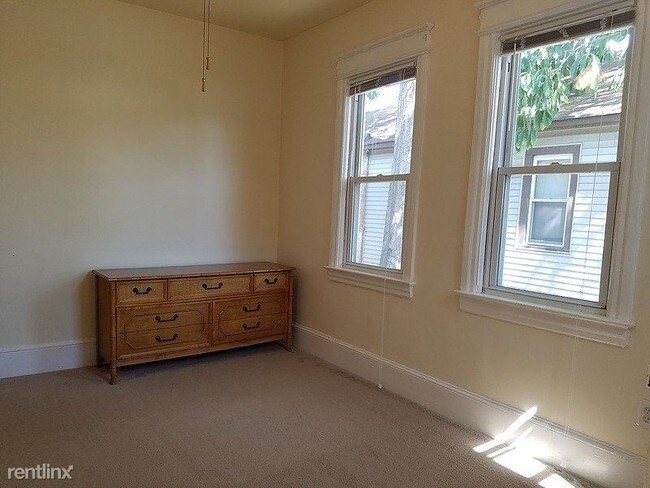 Building Photo - 2 br, 1 bath Apartment - 1102 Wesley Avenue