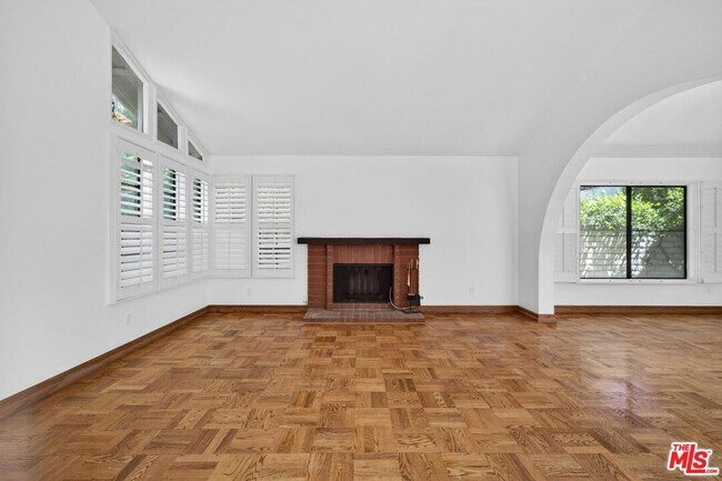 Foto del edificio - 7652 Quimby Ave