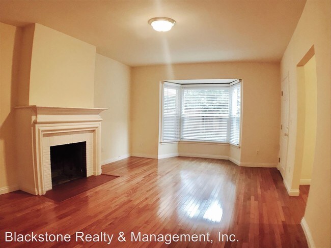 Building Photo - 1426 1/2-1426 Midvale Ave